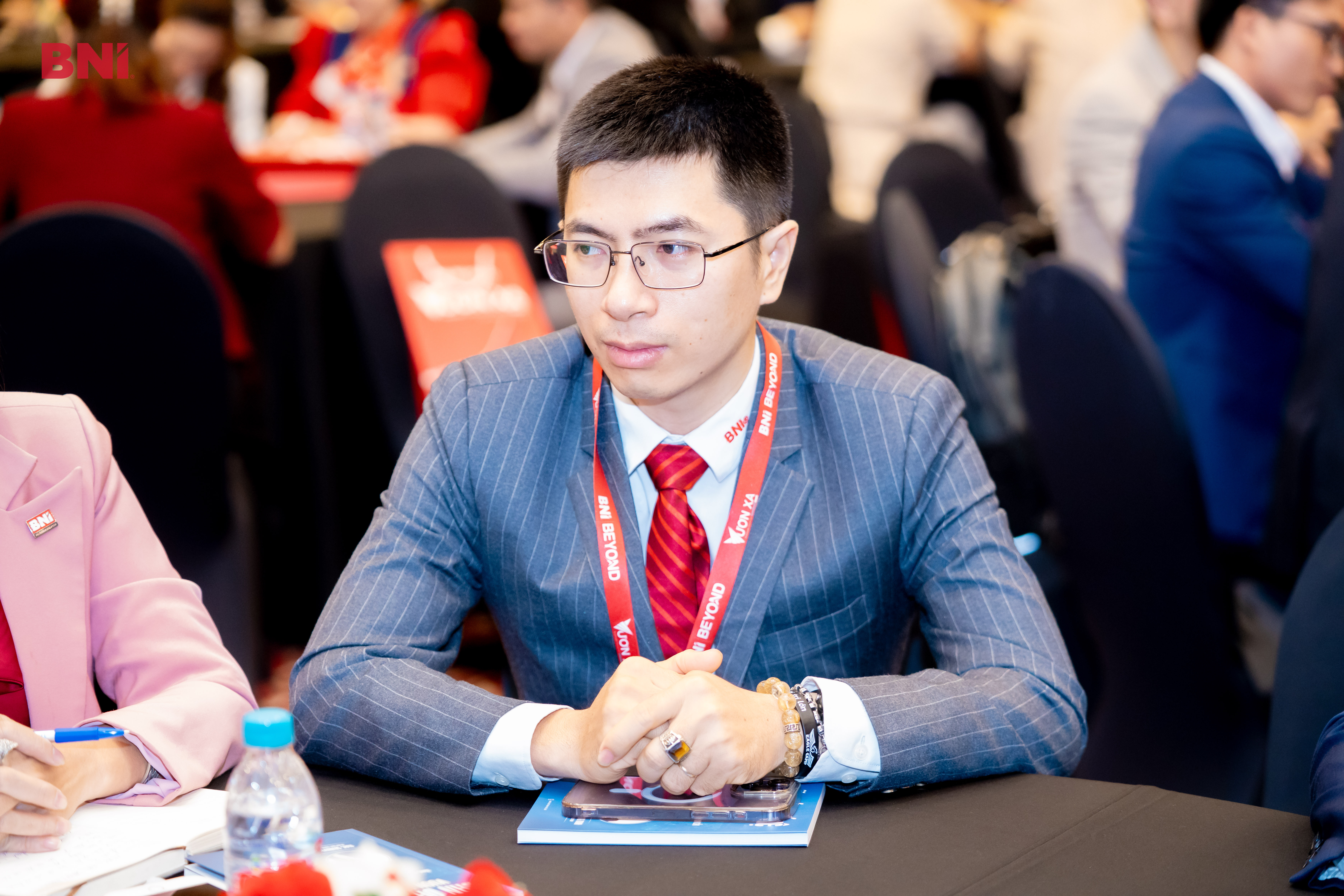 Hồ Văn Quý là ai? Hành trình vượt nghịch cảnh và chế tác giá trị bền vững từ trang sức mỹ nghệ Việt