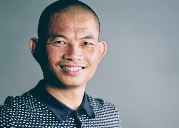 SỰ THAY ĐỔI KHÔNG ĐẾN TỪ PHÉP MÀU, NÓ ĐẾN TỪ QUYẾT ĐỊNH