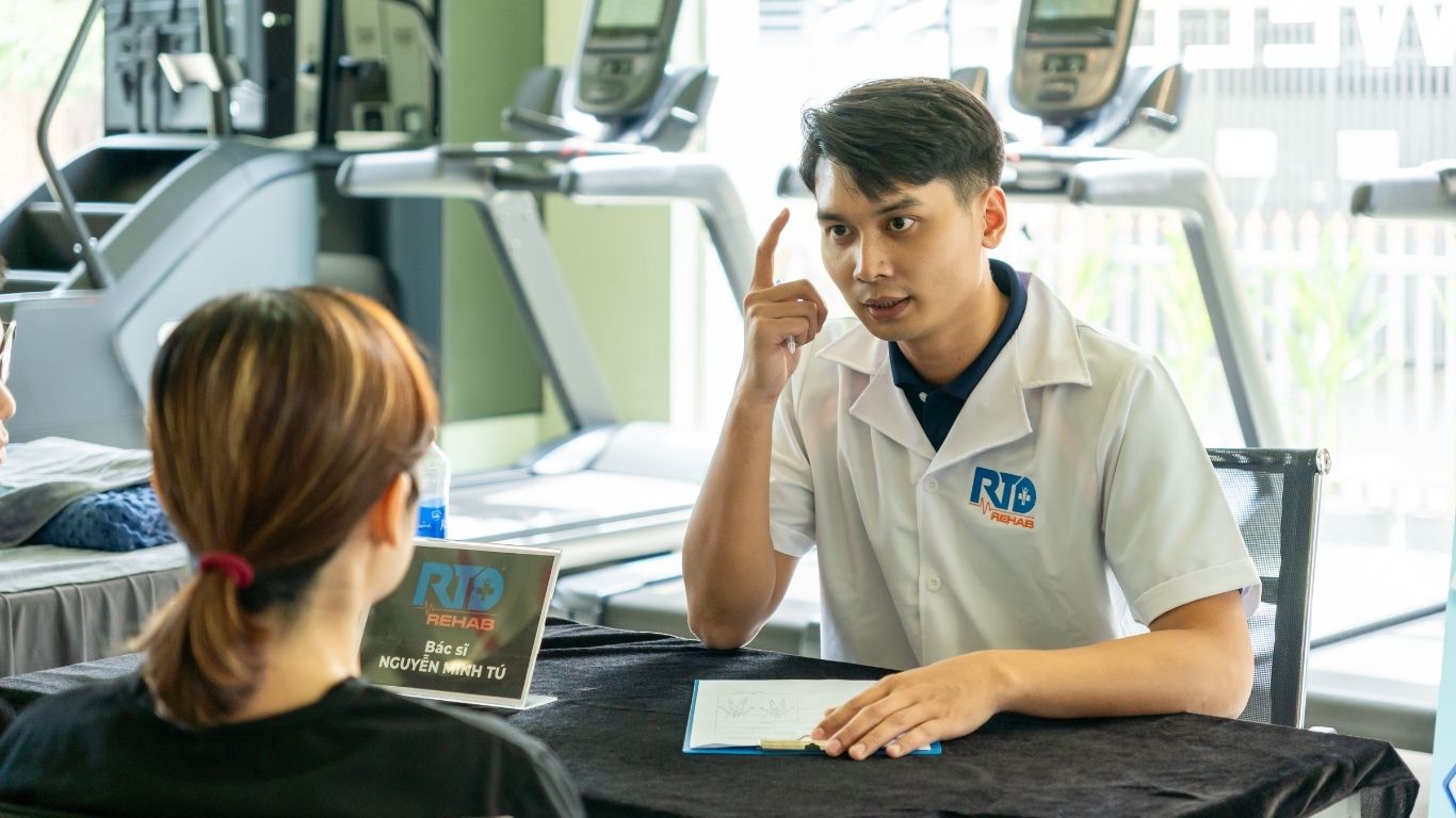 BÁC SĨ TÚ - TỪ PHÒNG TRỌ HÀ NỘI ĐẾN VIỆC CẦM VÔ LĂNG CUỘC ĐỜI MÌNH