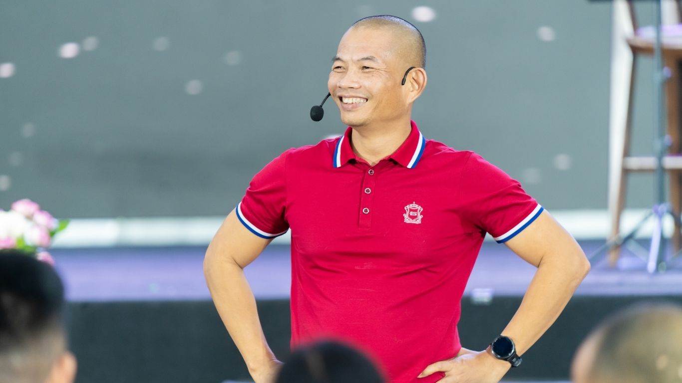 CHÂN DUNG ĐẦY ĐỦ VỀ MỘT LUẬT SƯ PHẠM THÀNH LONG – DOANH NHÂN – NHÀ HUẤN LUYỆN CÓ TẦM ẢNH HƯỞNG SÂU RỘNG TẠI VIỆT NAM