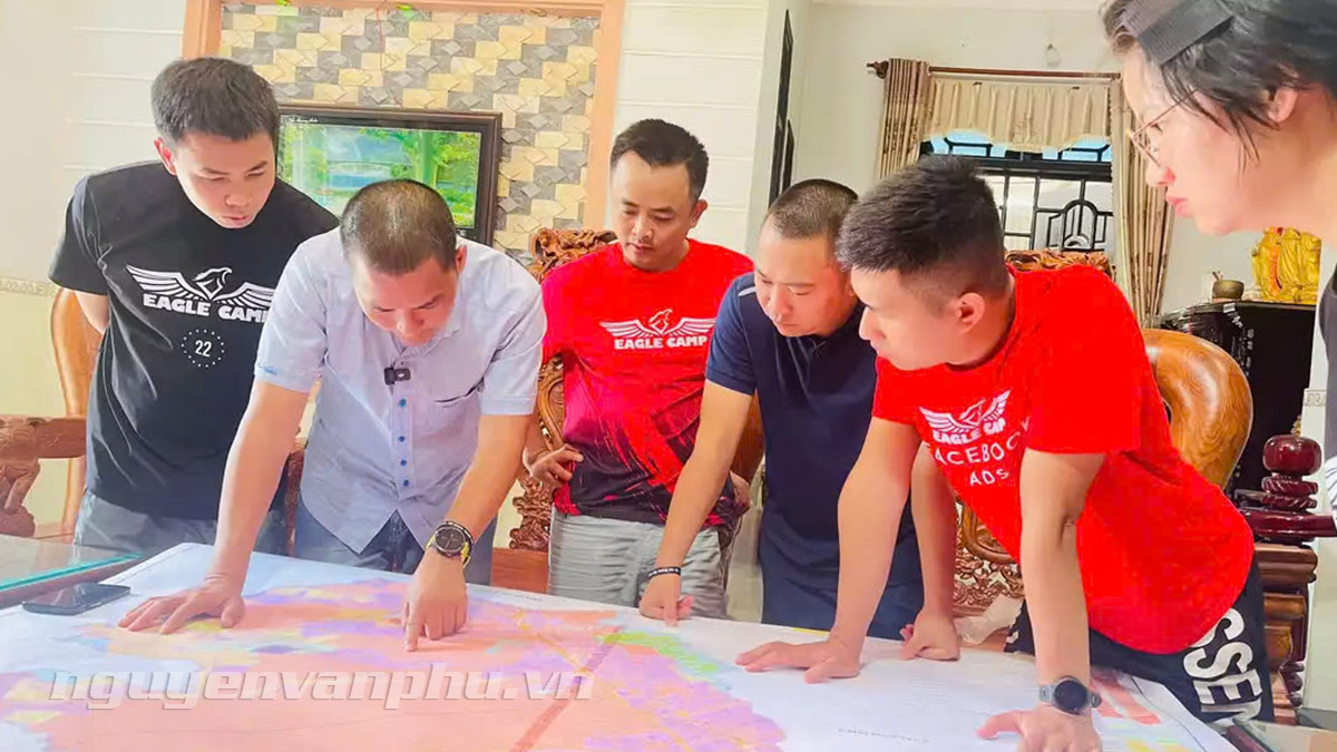 Hình ảnh NGUYỄN VĂN PHÚ Hình ảnh NGUYỄN VĂN PHÚ