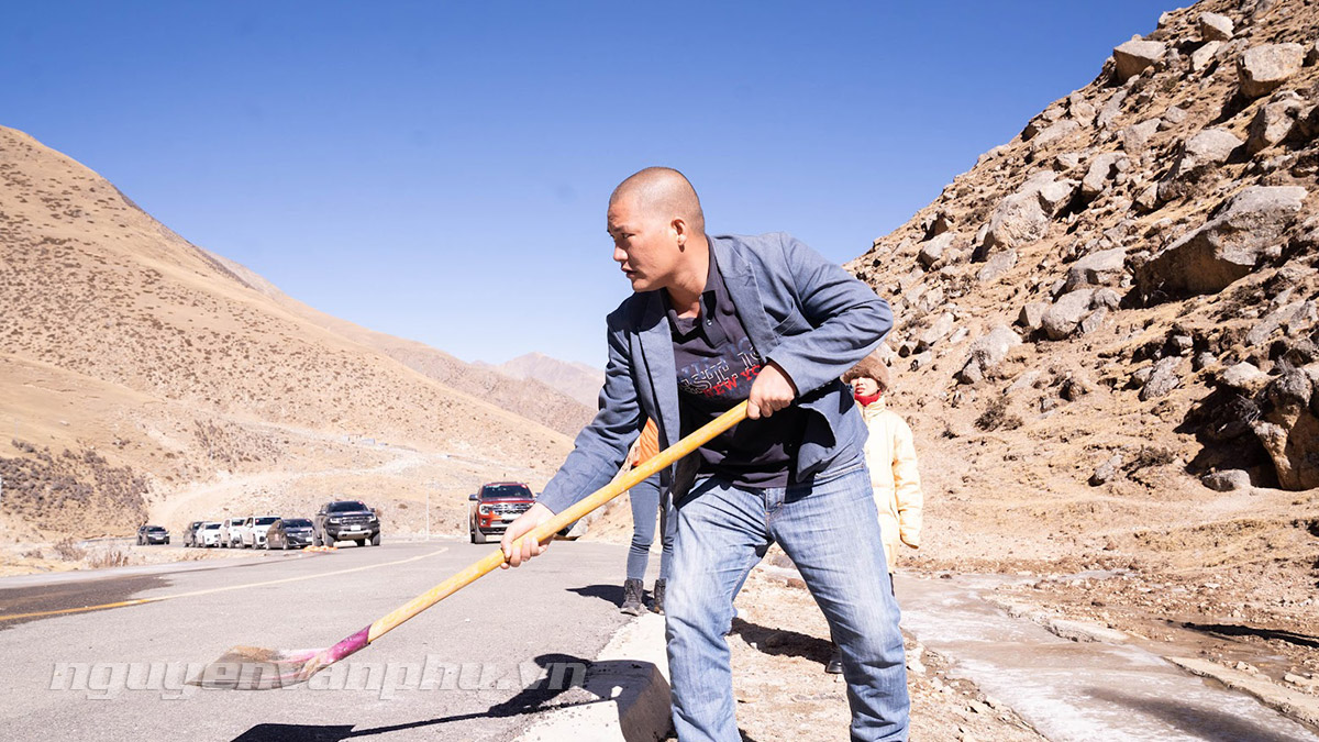 Hình ảnh NGUYỄN VĂN PHÚ Hình ảnh NGUYỄN VĂN PHÚ