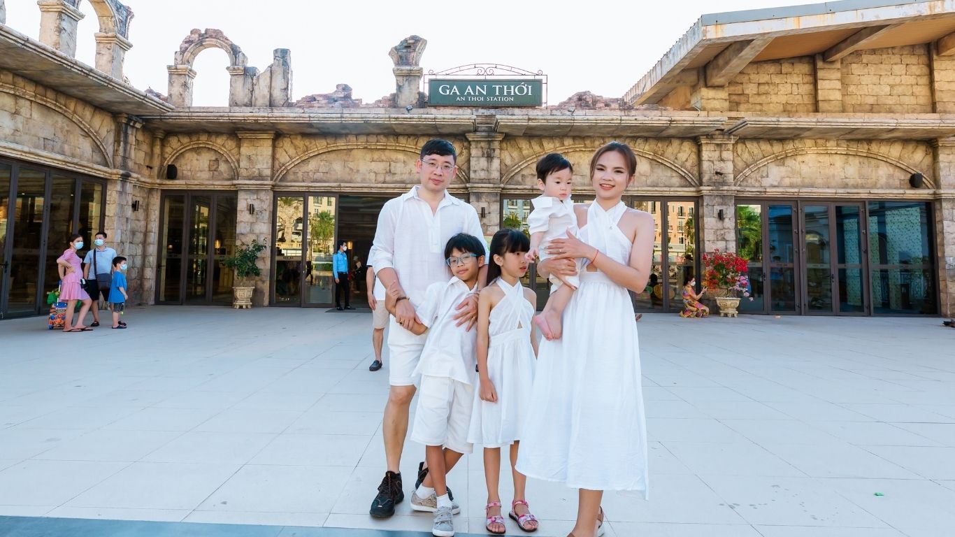 Anna Nguyễn Anna Nguyễn