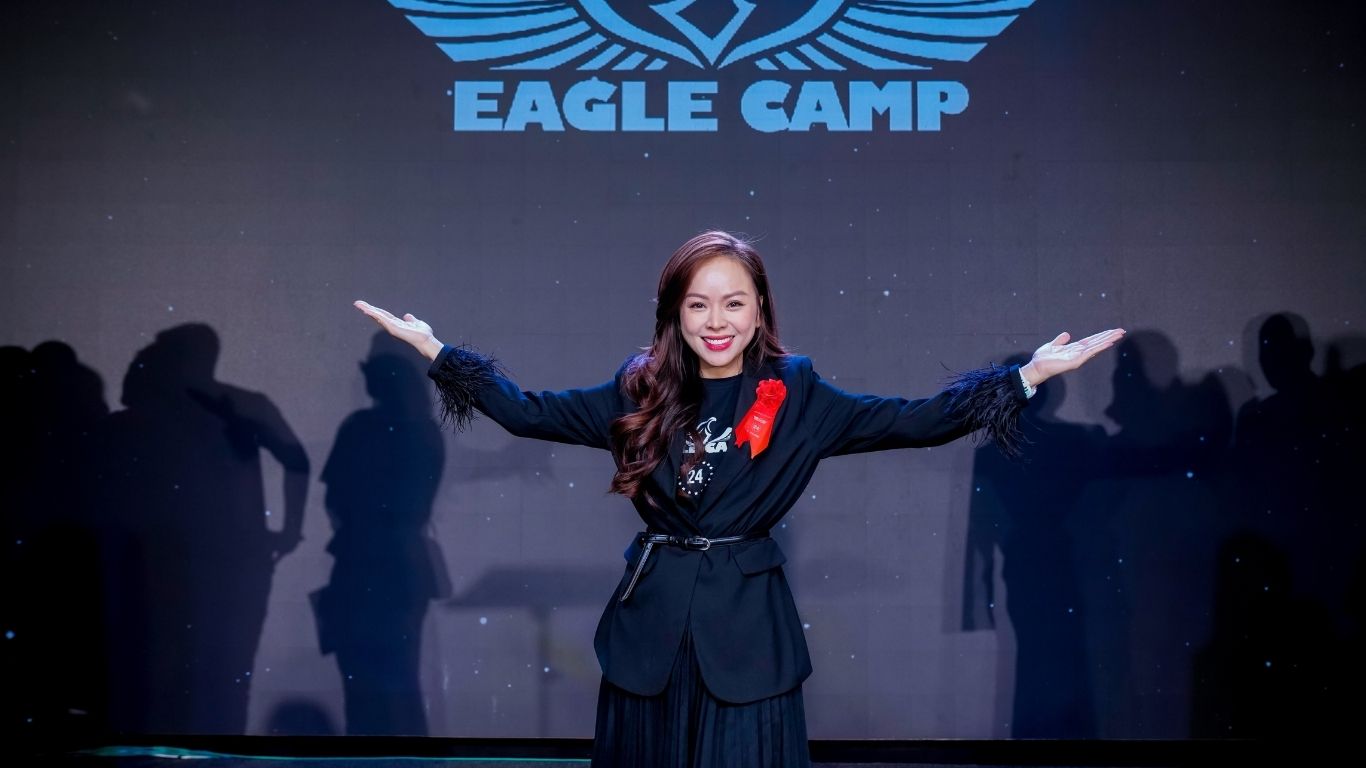 THẮM ĐẶNG - NGƯỜI SÁNG LẬP & ĐIỀU HÀNH THẮM ĐẶNG STORE – THƯƠNG HIỆU THỜI TRANG ĐỒNG HÀNH CÙNG PHỤ NỮ SAU HÔN NHÂN