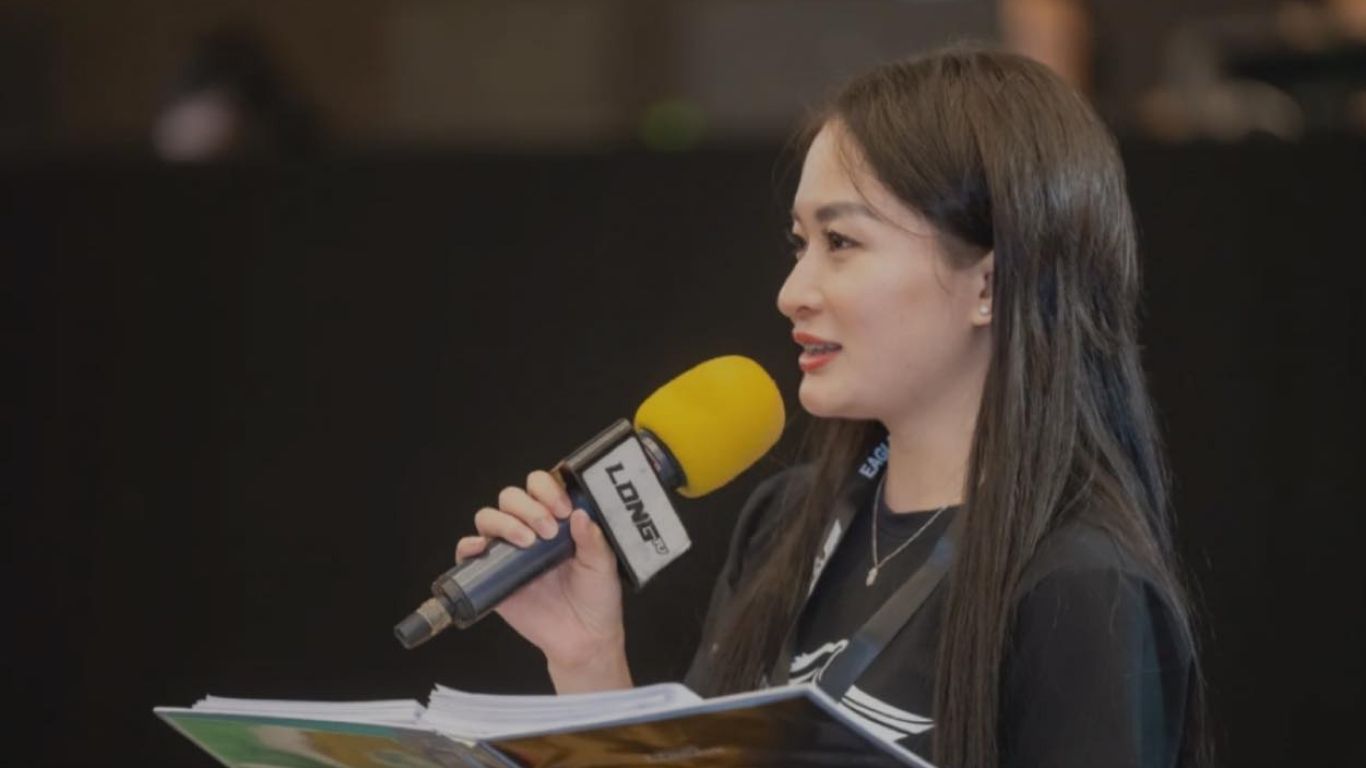 ĐINH ÁNH HUYỀN VÀ MỘT KIỂU THAY ĐỔI ÍT NGƯỜI DÁM LÀM: MỀM LẠI ĐÚNG CHỖ MỚI LÀ BẢN LĨNH